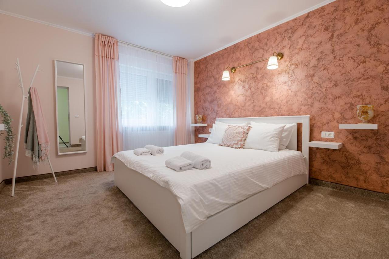New Iorga5 Oldcity Selfcheckin Timișoara Zewnętrze zdjęcie